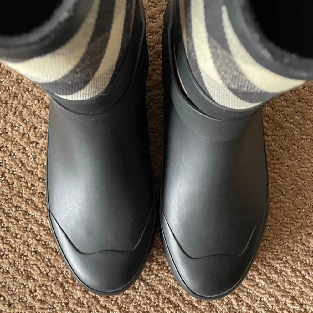 Burberry Mid-calf Boots Sz. 37 + FREE  Rubber Cleaning Set